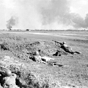 Где-то в обороне... 1941 год.jpg