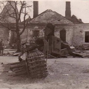 Останки КВ-2.jpg