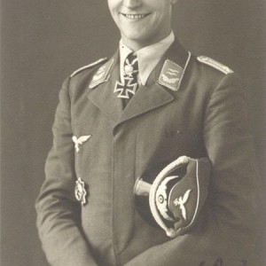 wehrmach_soldier_portrait_by_cainisnotmyenemy-d5txhny.jpg