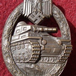 WH Panzerkampfabzeichen Bronze Hst.R.S._S. a _FILEminimizer_.jpg