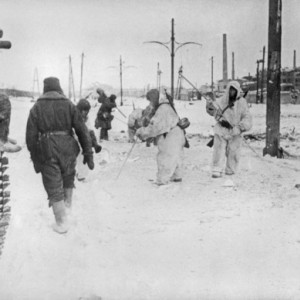 975b1934.jpg