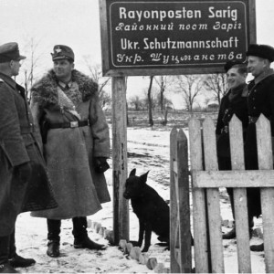 Bundesarchiv_Bild_121-1500_Ukraine_Ordnungspolizei_Rayonposten_Sarigы.jpg