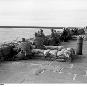 gMn29F33Syg.jpg