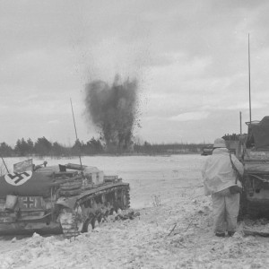 DAT-235-L22.jpg