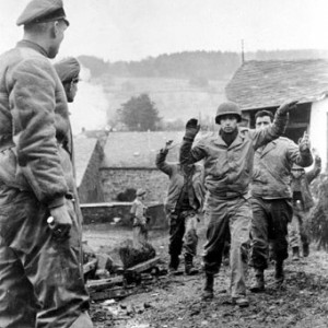 Bundesarchiv_Bild_183J28619_Ardennenoffensive_gefangene_Amerikaner1.jpg