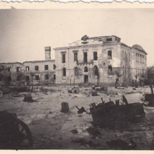 HISTORYSUP_3646832_10567314.jpg