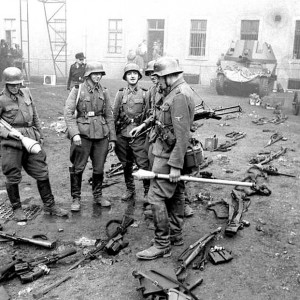 Panzerfaust-30-And-30-Klein-37.jpg