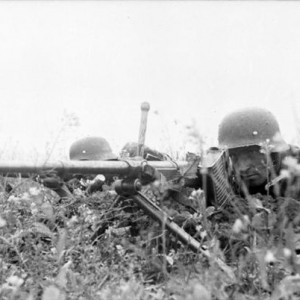bundesarchiv_panzerbuchse_635.jpg