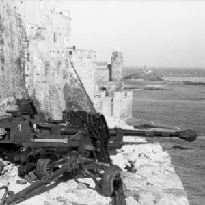 1334029106_Bundesarchiv_Bild_101I-258-1312-362C_SC3BCdfrankreich2C_schwere_PanzerbC3BCchse_41.jpg