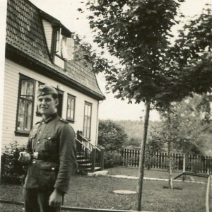 img242.jpg