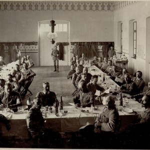 Offiziersmesse des 16.Korpskommando in Dornberk (Dornberg), Oktober 1915, an der Isonzofront.