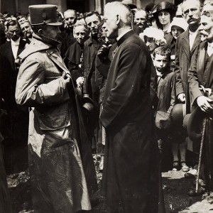 Kaiser Karl I. besucht am 29.7. Kolomea, das während der Gegenoffensive in Galizien zurückerobert wurde.