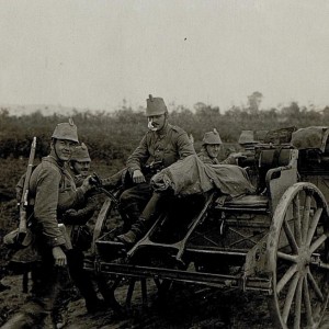 Deutsche Maschienengewehrabteilung beim Beusch Erzherzog Karls in Halytsch (Halics) am 24.8.1916
