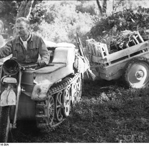Italien_Kettenkrad_mit_Anhänger