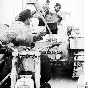 Russland_Jagdpanzer_Nashorn-Hornisse