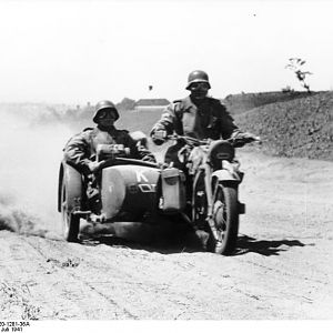 Russland_Süd_Motorrad_mit_Beiwagen