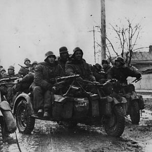 March-1942-a-german-motorised