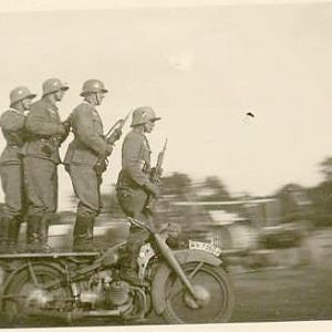 BmwR12_50_3_Baydeww2
