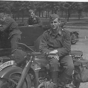 BmwR12WL-111986_1X