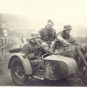 40bmwR12skolWH-185012_1Baydeww2