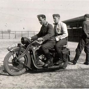 BmwR4WL-321778_1Y