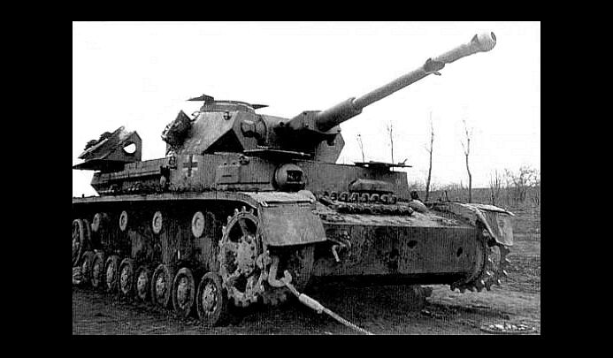 Разрыв танков. Разорванный ствол т34. Танк тигр пушка. Разрыв ствола орудия. Ствол пушки немецкого танка.