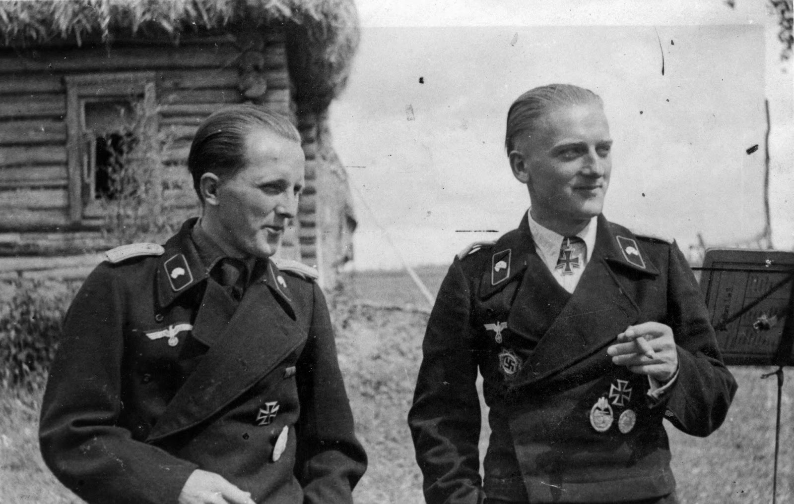 Фашистские маршалы. Обер-лейтенант Гейнц Буркхард. Обер лейтенант Ганс Клосс.
