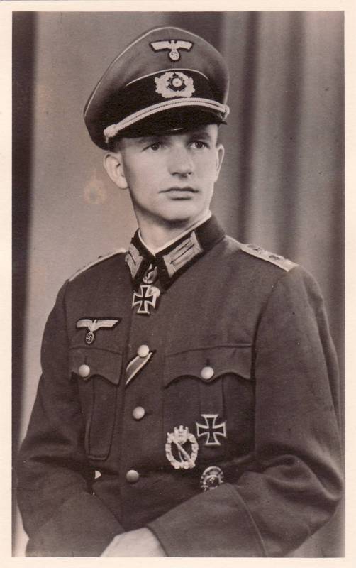 Капитан сс. Гауптман Капитан Вермахт. Люфтваффе униформа 1941. Офицер Люфтваффе. Солдат Люфтваффе.