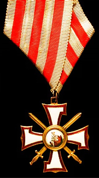 Latvian Order of Lacplesis (Bear Slayer), Second Class w Swords